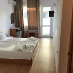 Хотел Arkadia Приморско