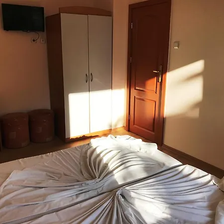 מלון Arkadia 2*
