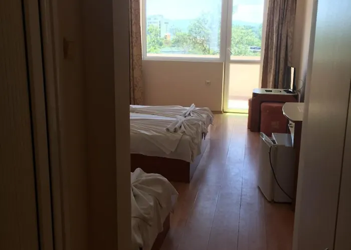 Ξενοδοχείο Arkadia 2*